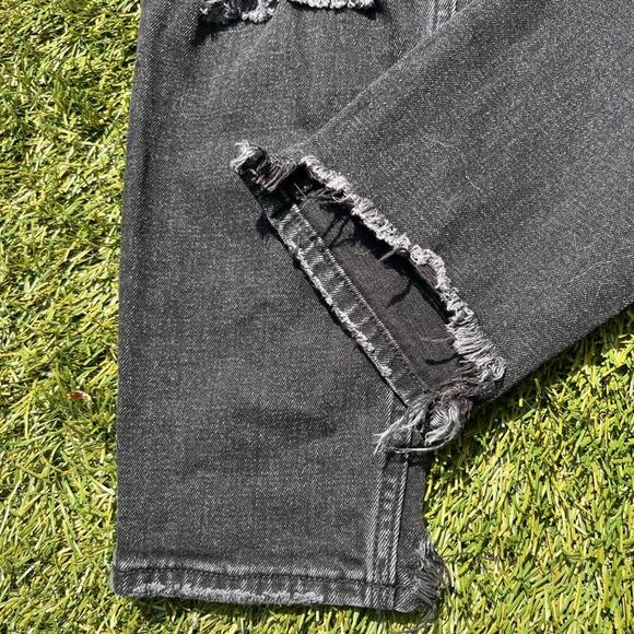 Abercrombie & Fitch Curve Love High Rise Mom Jeans - Picture 3 of 11